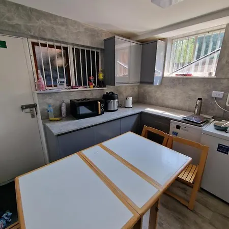 Homestay Priory Road Birmingham