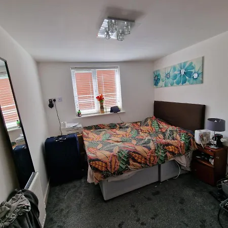 Homestay Priory Road